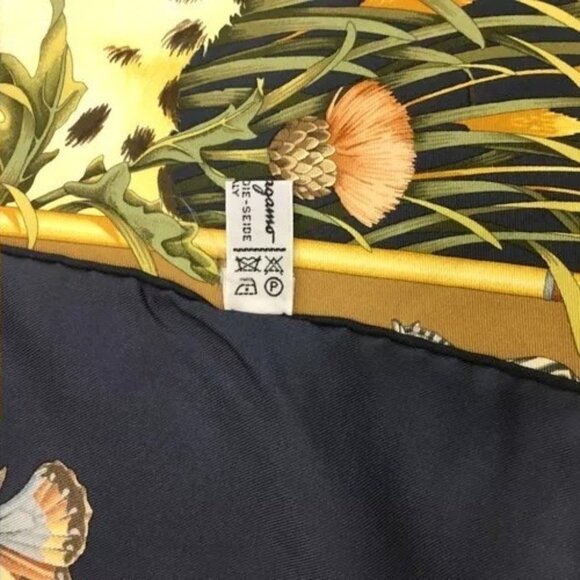 980197AQ (S2) Salvatore Ferragamo Scarf Animal Pattern Multicolor Silk - Picture 9 of 11
